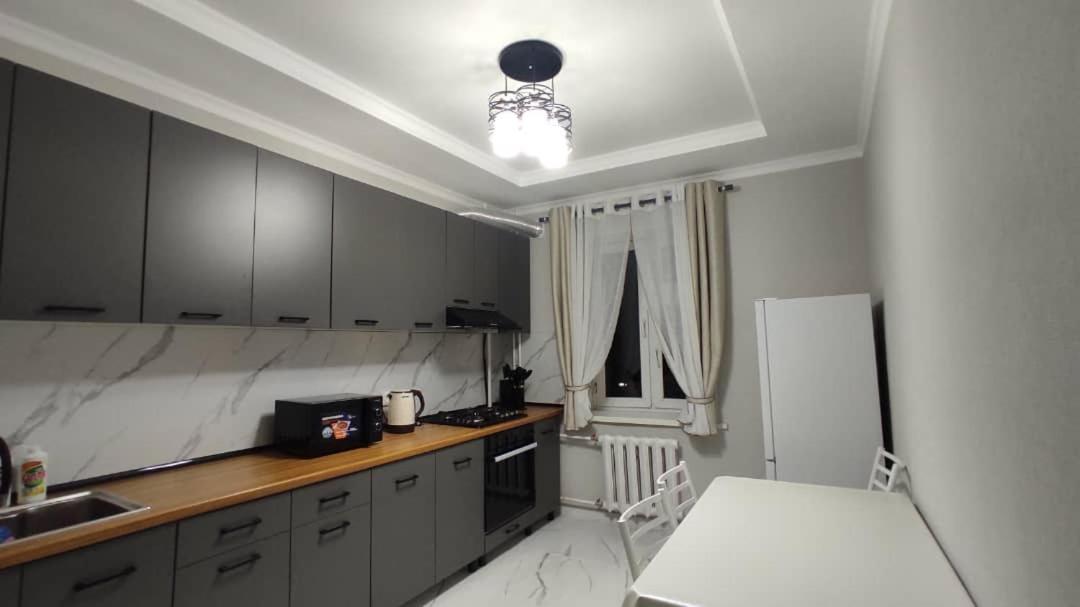 בישקק Apartment In Street Toktogula 77 מראה חיצוני תמונה